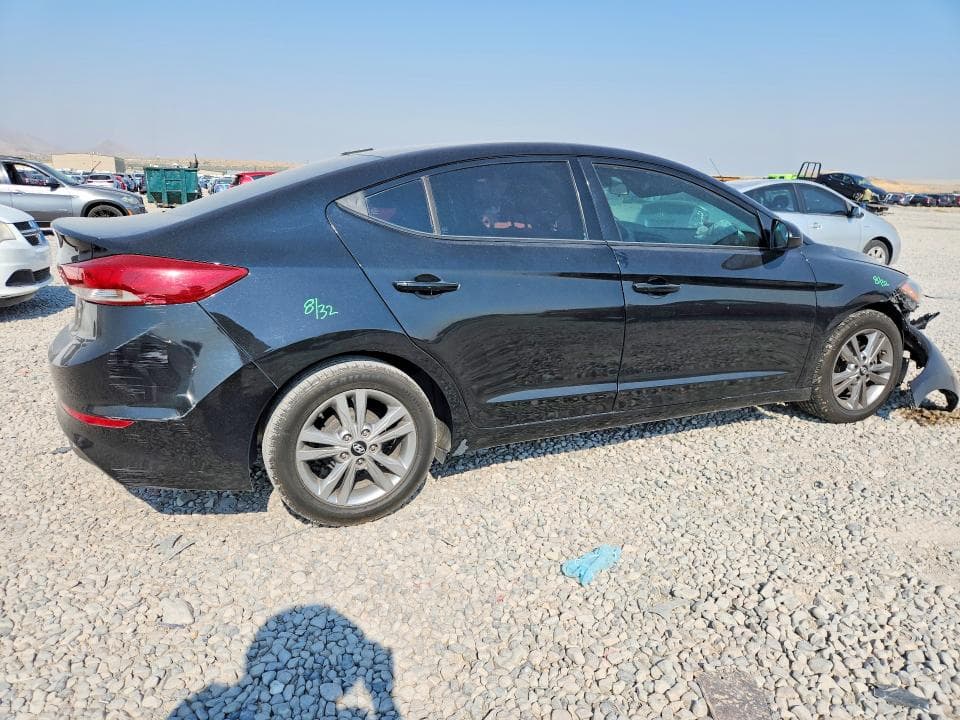 2017 HYUNDAI ELANTRA SE 3