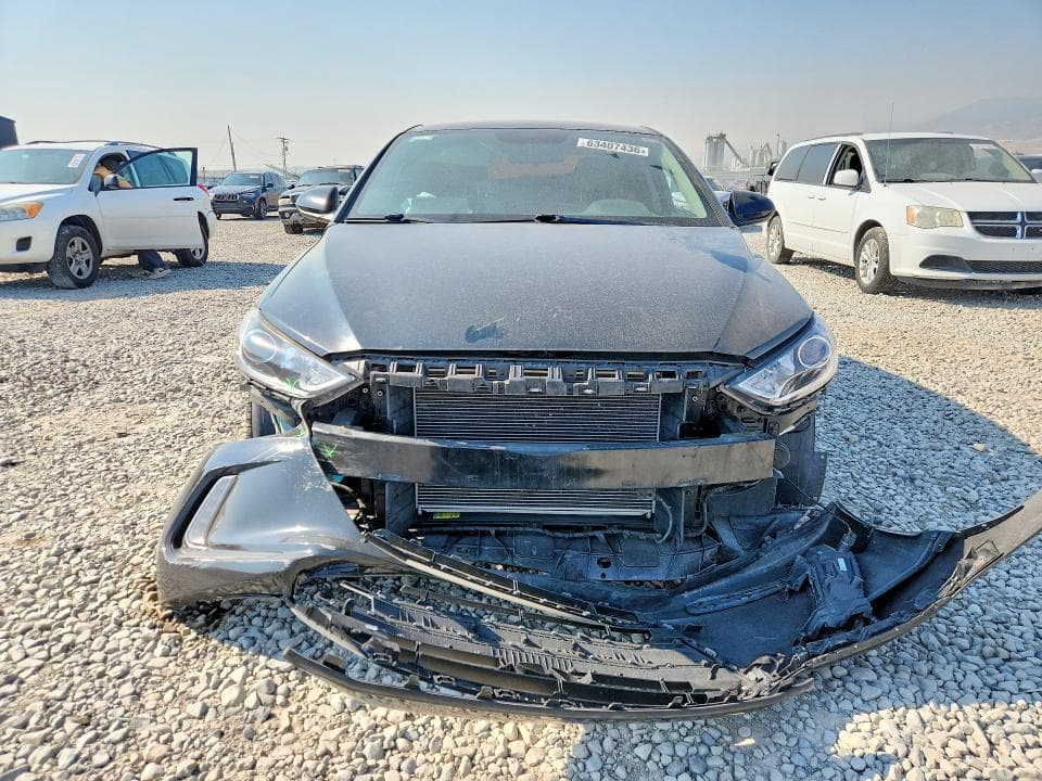 2017 HYUNDAI ELANTRA SE 5