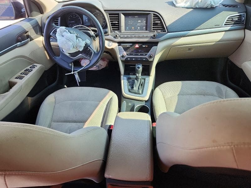 2017 HYUNDAI ELANTRA SE 8