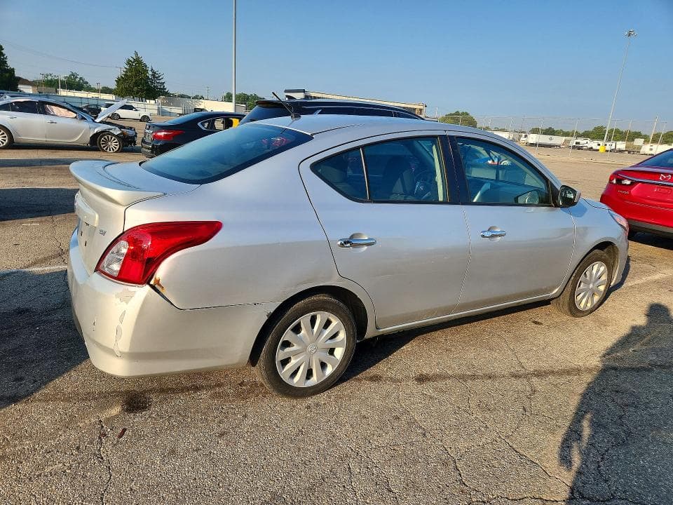 2018 NISSAN VERSA SV 3