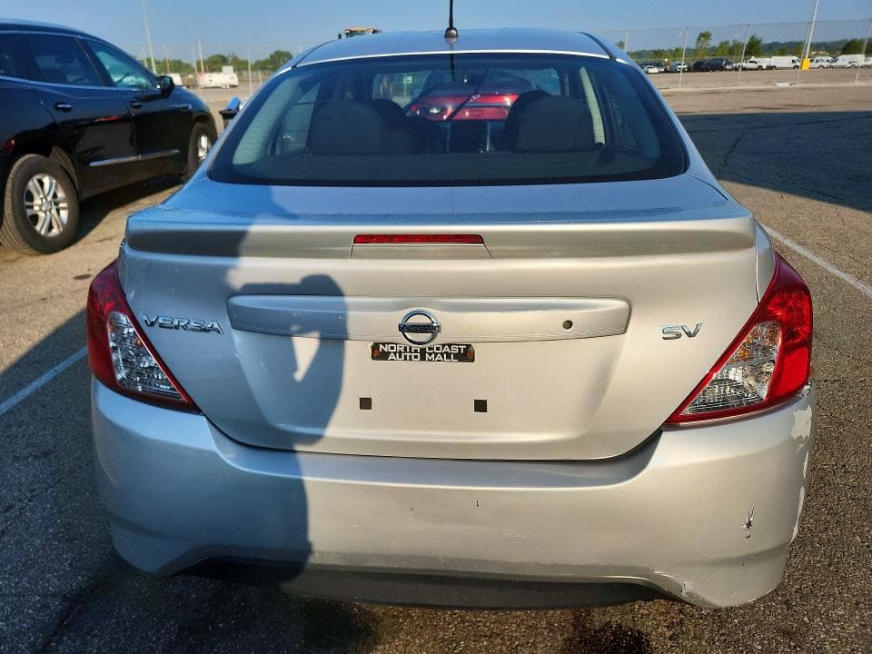 2018 NISSAN VERSA SV 6
