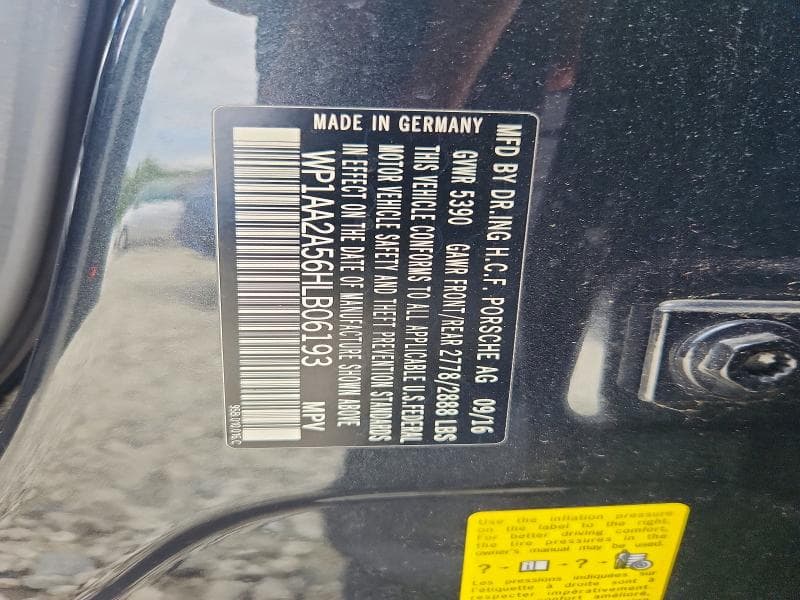 2017 PORSCHE MACAN 13