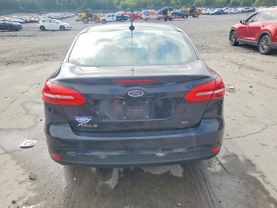2017 FORD FOCUS SE 6