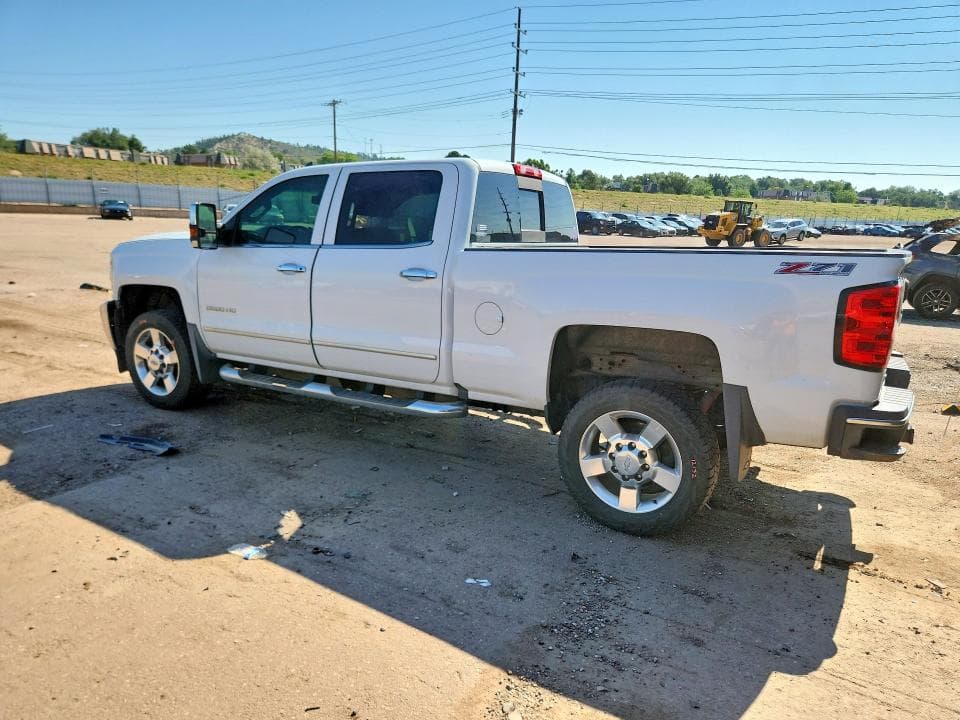 2017 CHEVROLET SILVERADO K2500 HEAVY DUTY LTZ 2