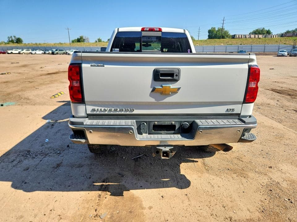 2017 CHEVROLET SILVERADO K2500 HEAVY DUTY LTZ 6