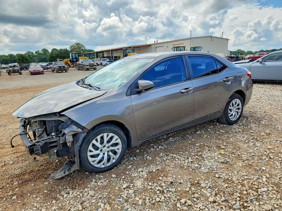 2017 TOYOTA COROLLA LE - 1