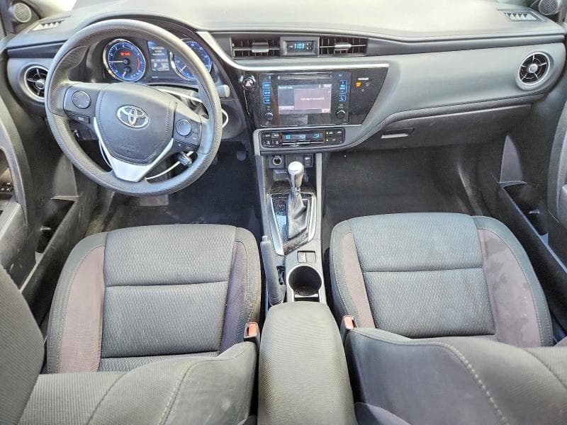 2017 TOYOTA COROLLA LE 8
