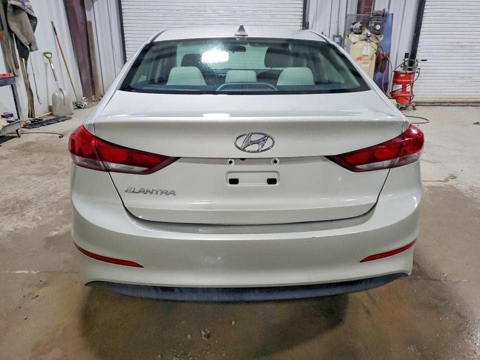 2017 HYUNDAI ELANTRA SE 6
