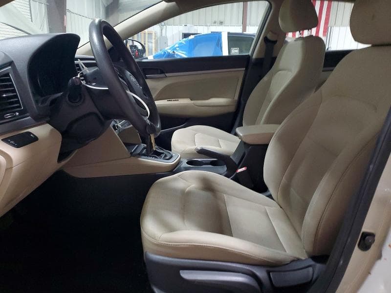 2017 HYUNDAI ELANTRA SE 7