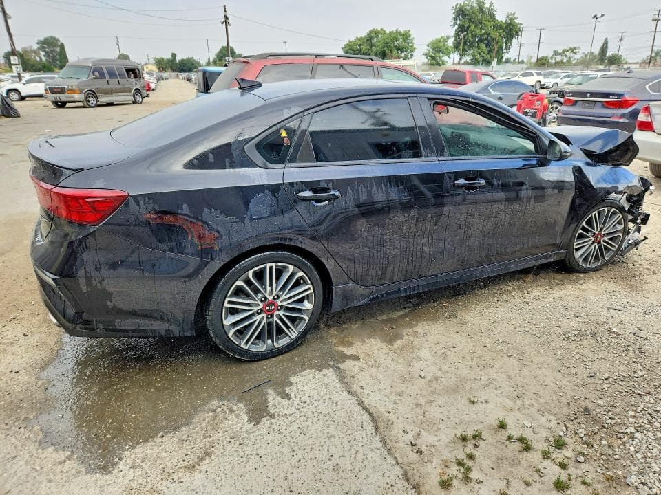 2021 KIA FORTE GT 3