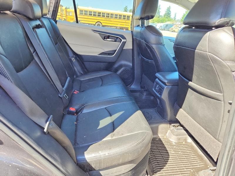 2024 TOYOTA RAV4 HYBRID XLE 11