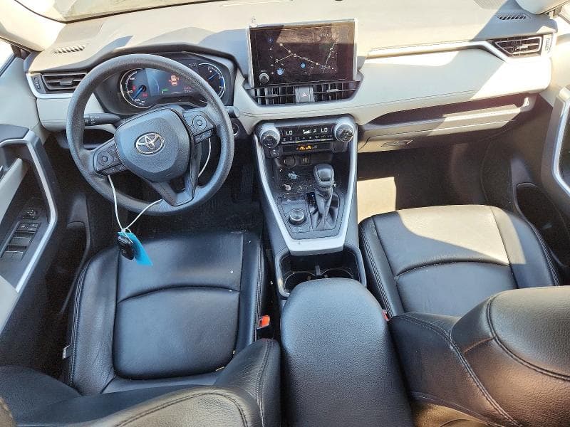 2024 TOYOTA RAV4 HYBRID XLE 8