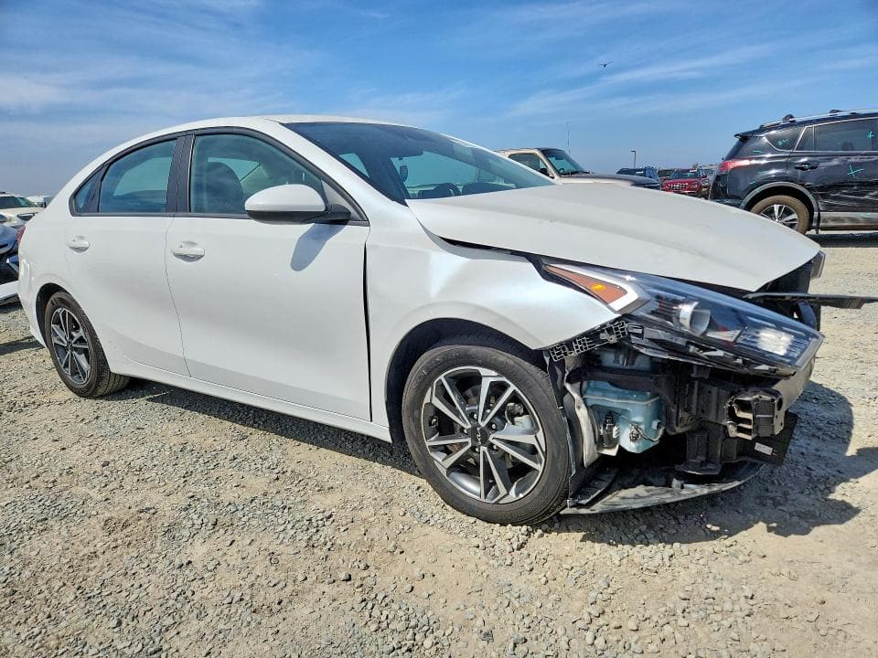 2022 KIA FORTE LXS 4