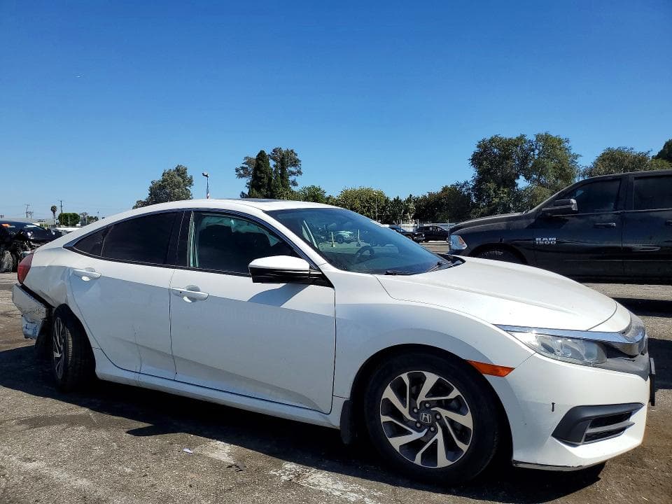2018 HONDA CIVIC EX 4
