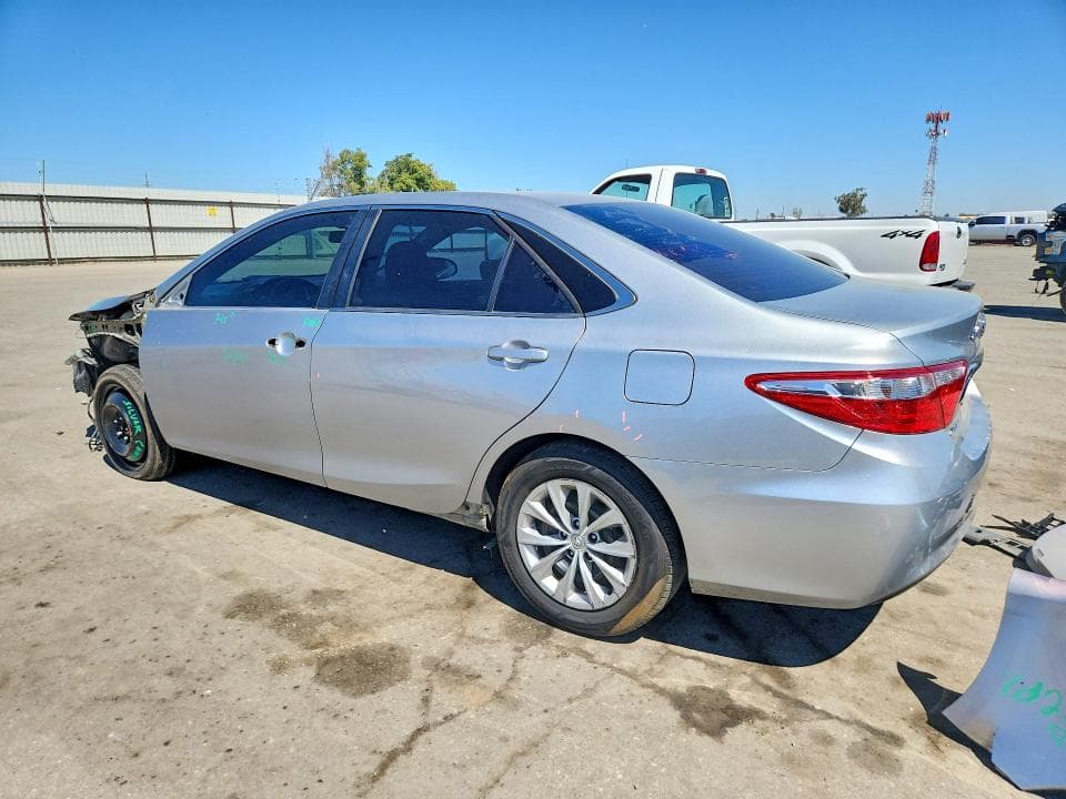2017 TOYOTA CAMRY LE 2