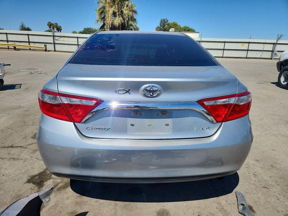 2017 TOYOTA CAMRY LE 6
