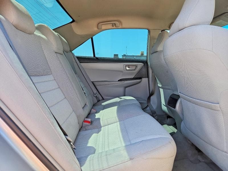 2017 TOYOTA CAMRY LE 10