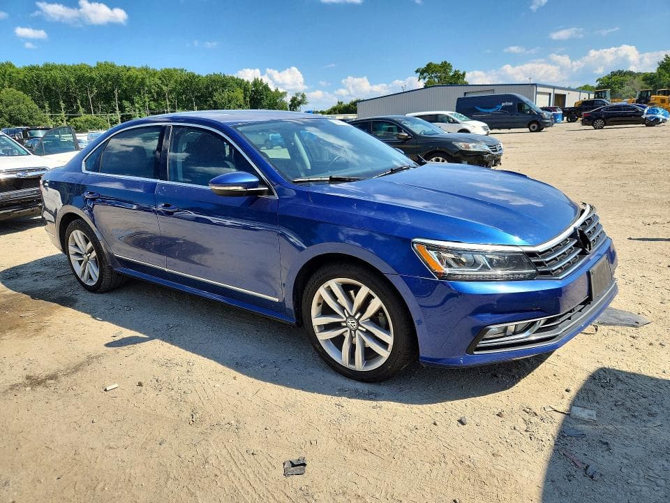 2017 VOLKSWAGEN PASSAT SE 4