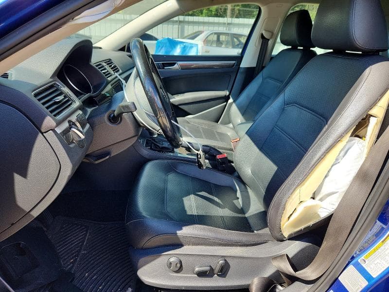 2017 VOLKSWAGEN PASSAT SE 7