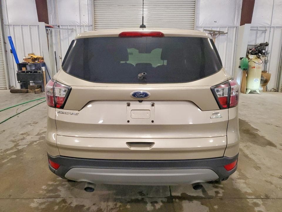2017 FORD ESCAPE SE 6