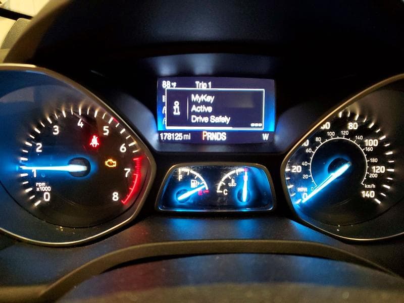 2017 FORD ESCAPE SE 9