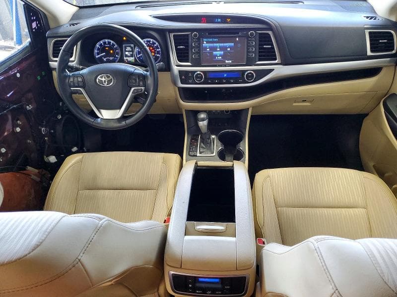 2019 TOYOTA HIGHLANDER LE PLUS 8