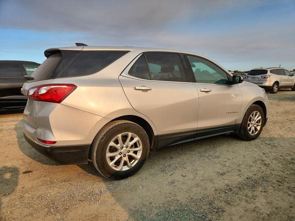 2018 CHEVROLET EQUINOX LT 3