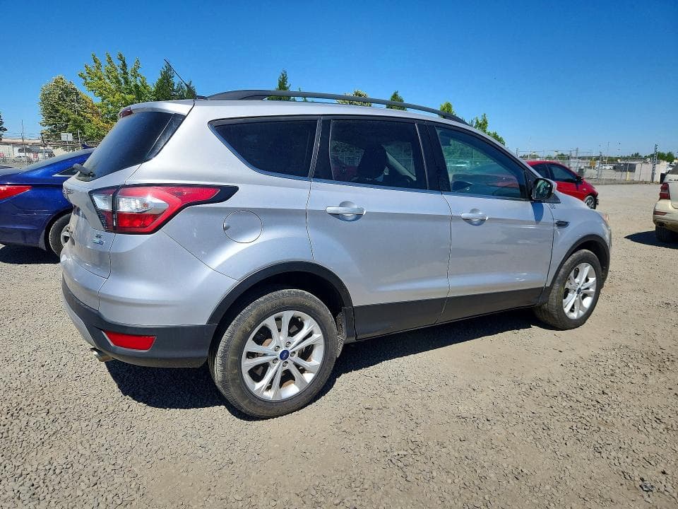 2018 FORD ESCAPE SE 3