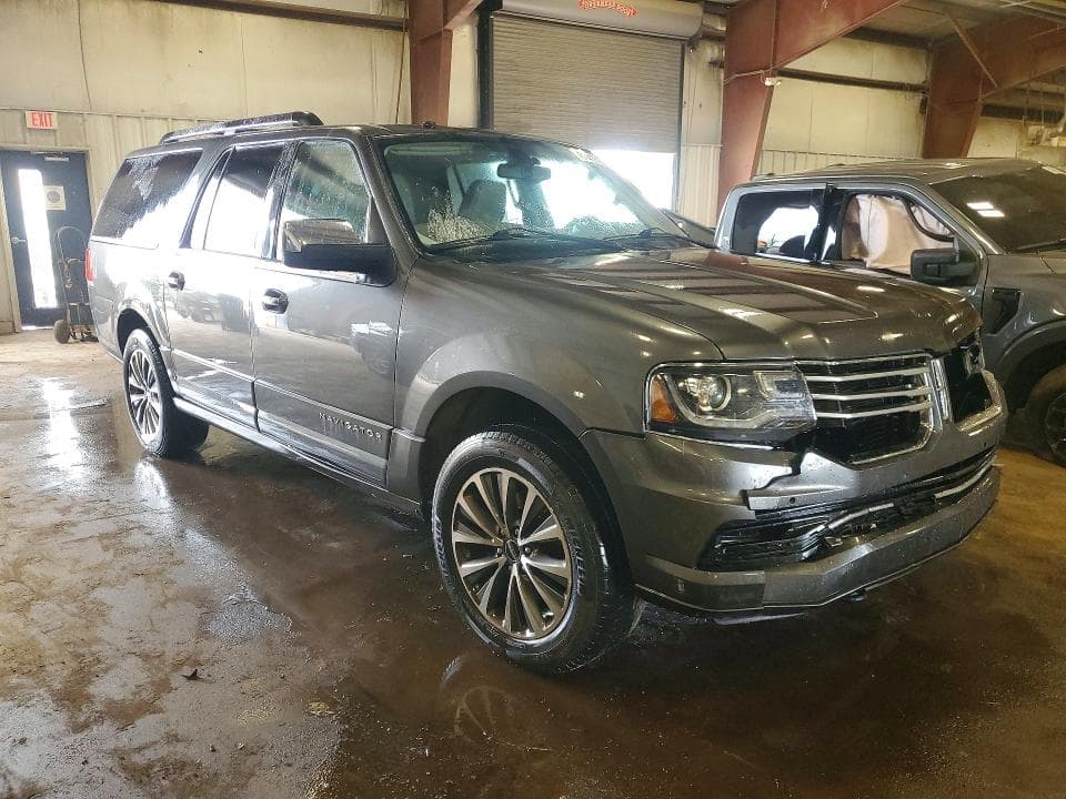 2017 LINCOLN NAVIGATOR L SELECT 4