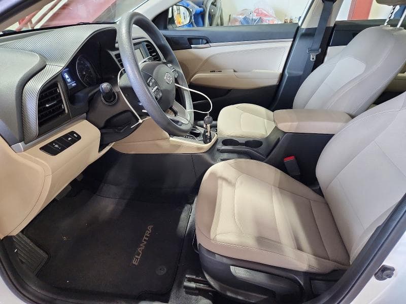 2020 HYUNDAI ELANTRA SE 7