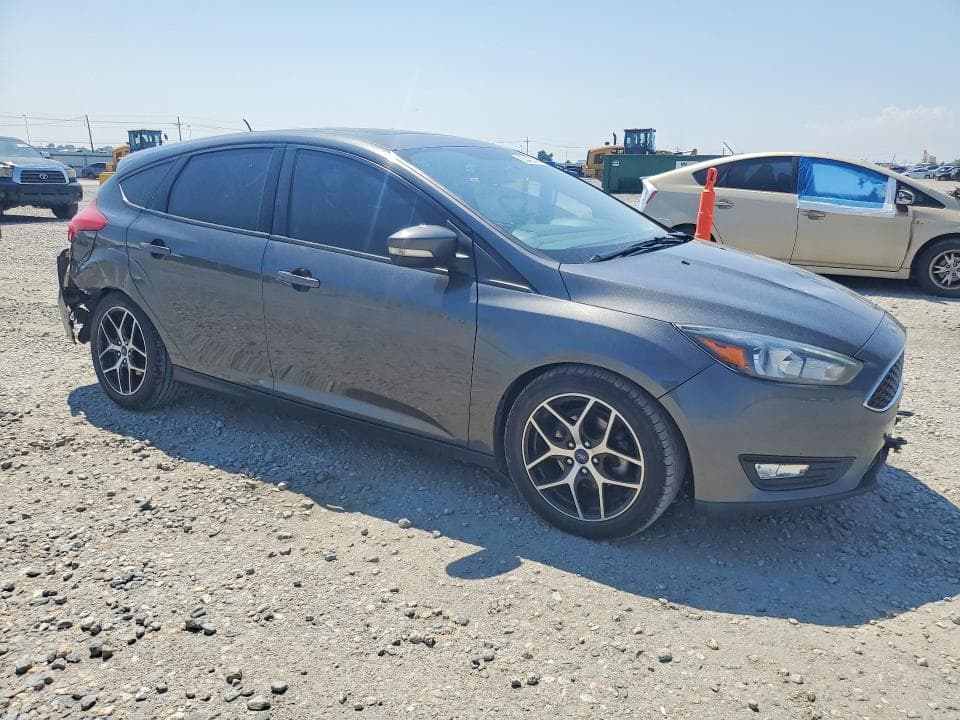 2018 FORD FOCUS SEL 4