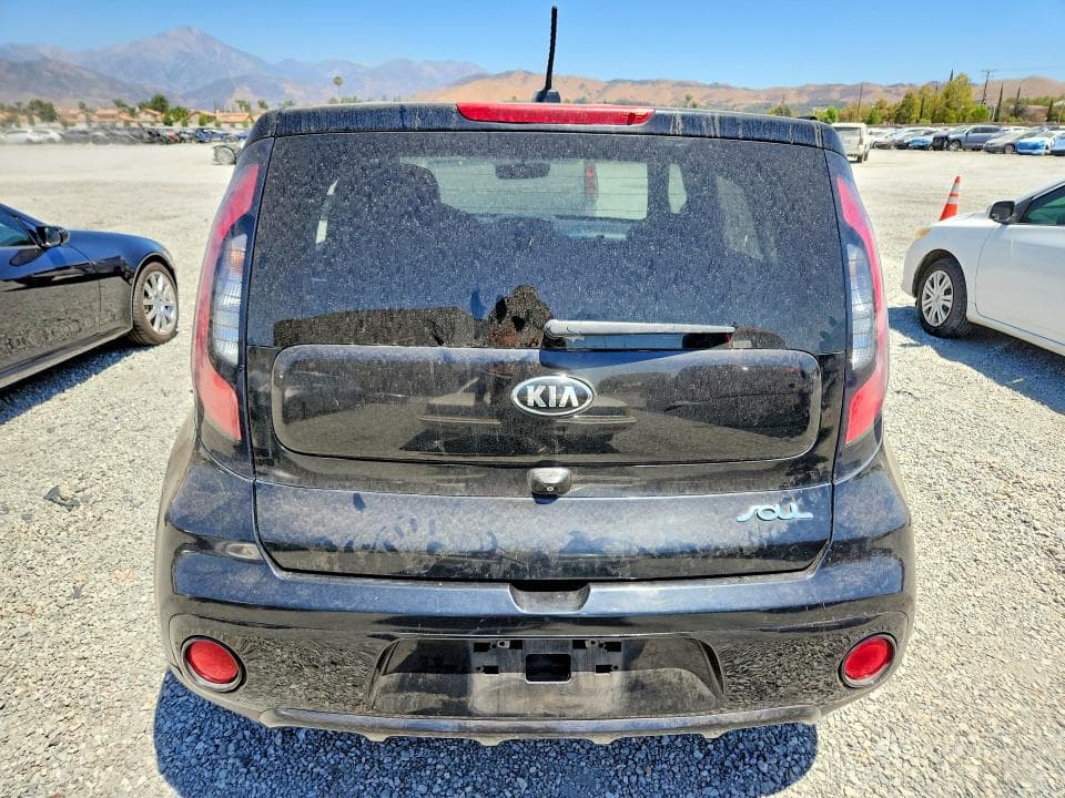 2017 KIA SOUL + 6