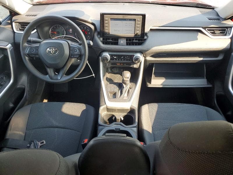 2019 TOYOTA RAV4 LE 8