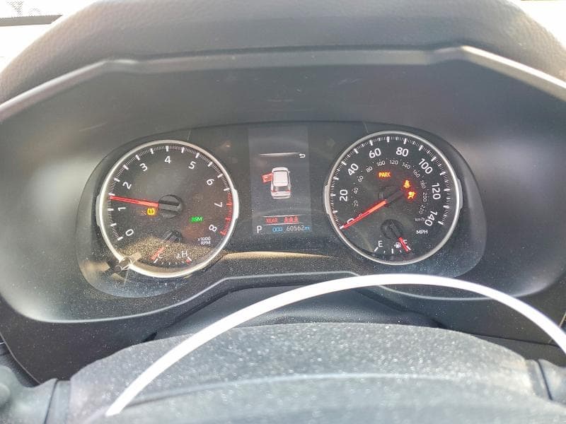 2019 TOYOTA RAV4 LE 9