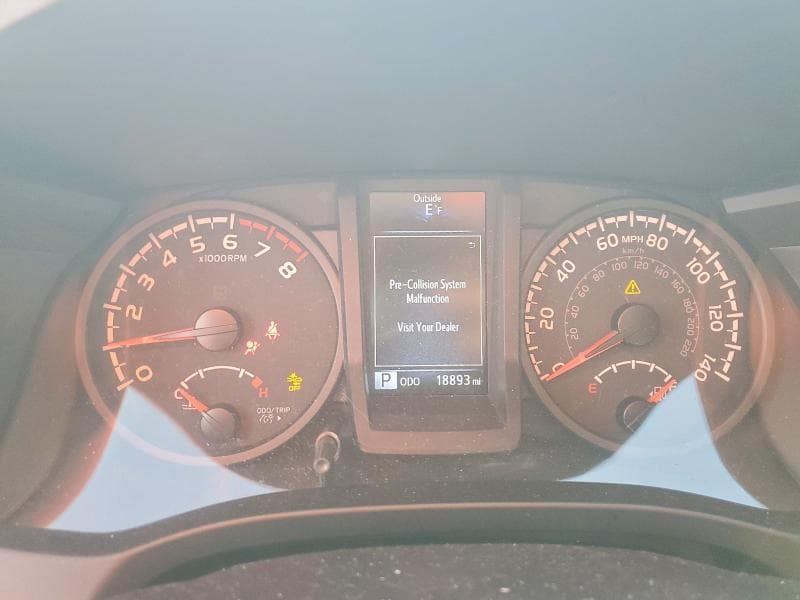 2023 TOYOTA TACOMA SR V6 9
