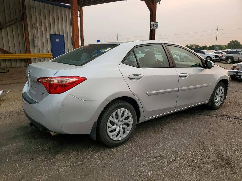 2017 TOYOTA COROLLA LE 3