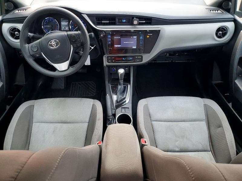 2017 TOYOTA COROLLA LE 8