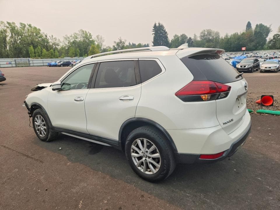 2018 NISSAN ROGUE SV 2