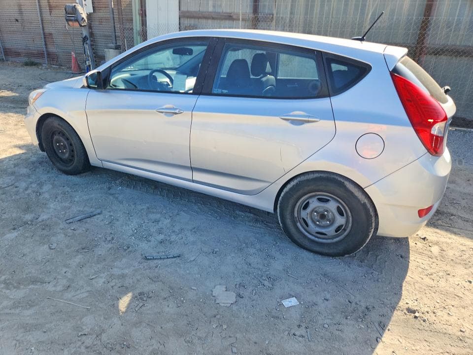 2017 HYUNDAI ACCENT SE 2