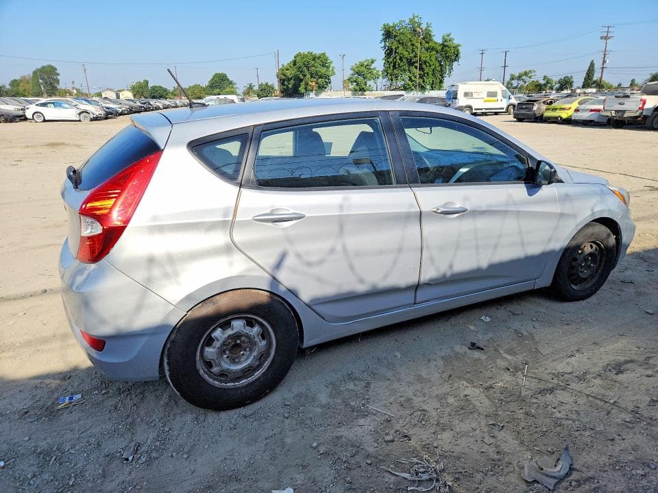 2017 HYUNDAI ACCENT SE 3