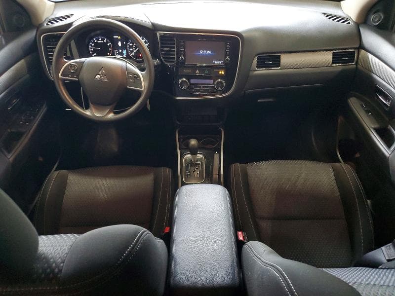 2018 MITSUBISHI OUTLANDER SE 8