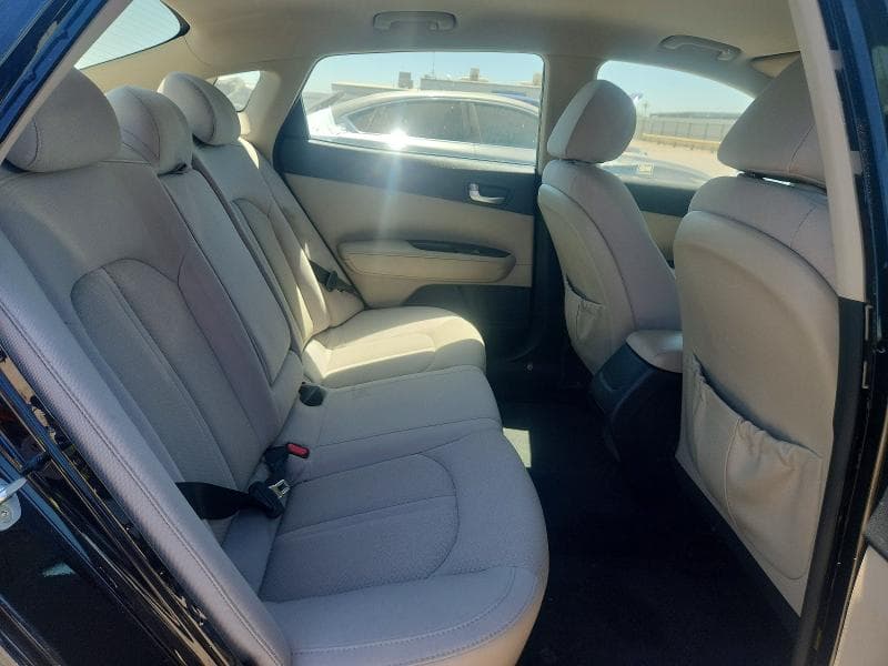 2017 KIA OPTIMA LX 10
