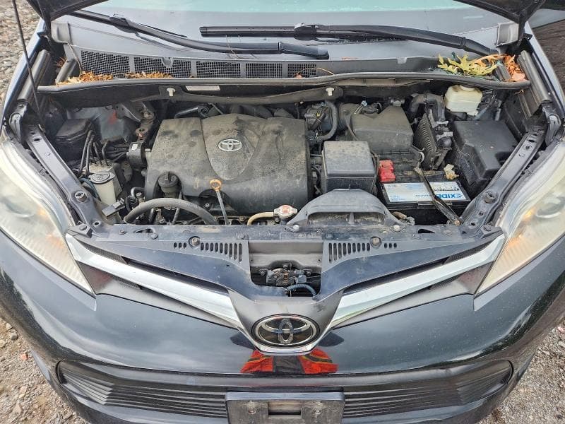2020 TOYOTA SIENNA LE 12