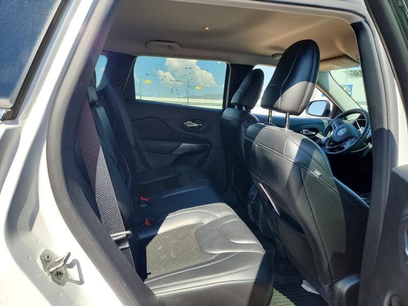 2020 JEEP CHEROKEE LATITUDE PLUS 10