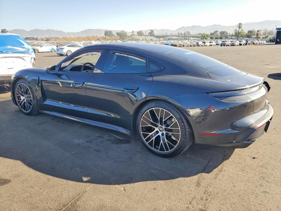 2020 PORSCHE TAYCAN TURBO 2
