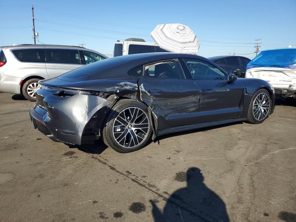 2020 PORSCHE TAYCAN TURBO 3