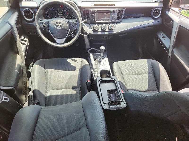 2017 TOYOTA RAV4 LE 8