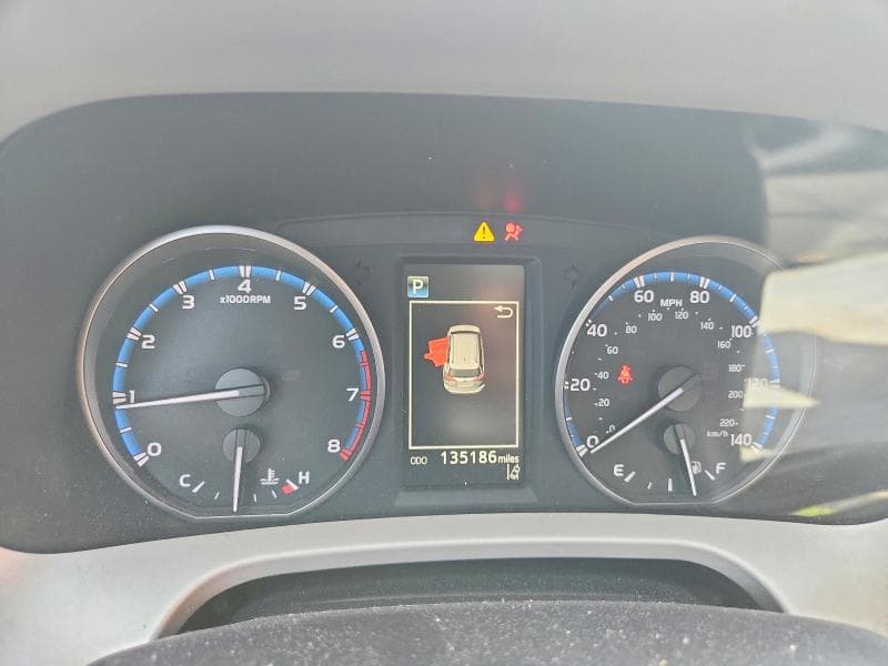 2017 TOYOTA RAV4 LE 9