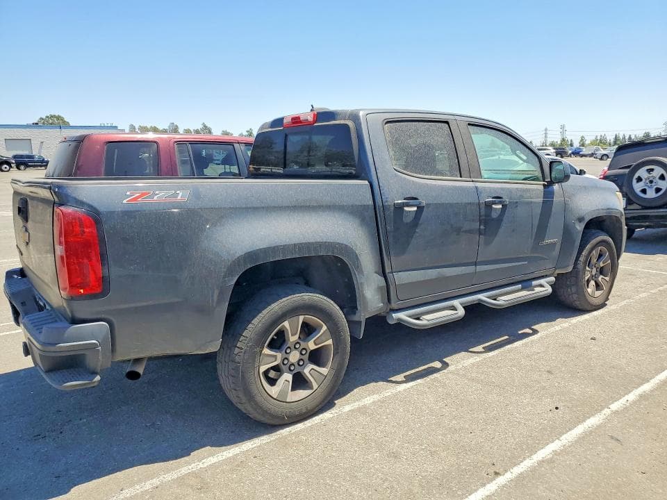 2017 CHEVROLET COLORADO Z71 3