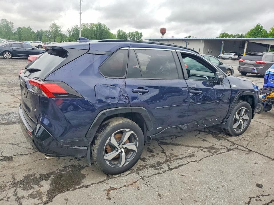 2021 TOYOTA RAV4 PRIME SE 3